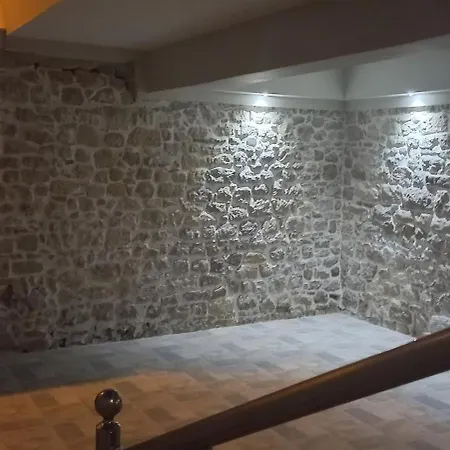 Gasthuis Babe Vlorë