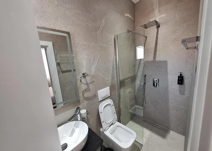 Babe 招待所 Vlorë