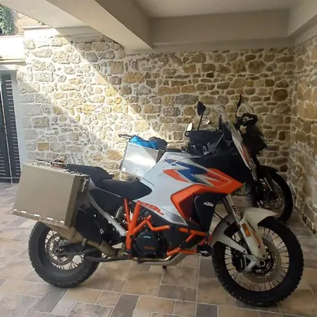 Babe Πανσιόν